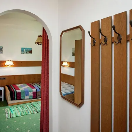 Apartment In Hart Im Zillertal With Garden Balcony Parking Apartamento