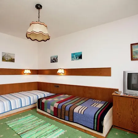 Apartment in Hart im Zillertal with Garden Balcony Parking Fügen