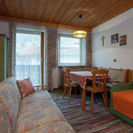 Apartment In Hart Im Zillertal With Garden Balcony Parking Apartamento