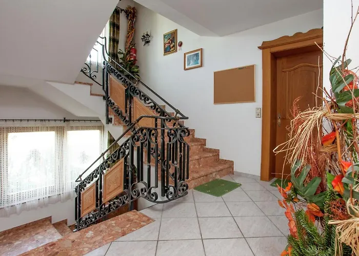 Apartment In Hart Im Zillertal With Garden Balcony Parking * Fügen