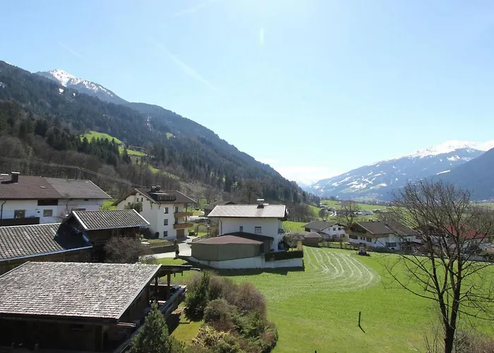 Apartment In Hart Im Zillertal With Garden Balcony Parking Appartamento Fügen
