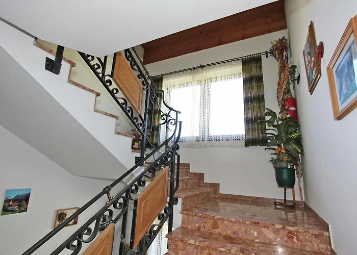 Appartamento Apartment In Hart Im Zillertal With Garden Balcony Parking Fügen