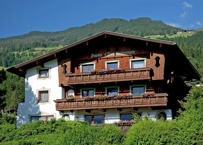 Appartamento Apartment In Hart Im Zillertal With Garden Balcony Parking Fügen